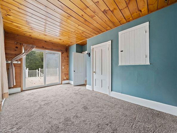 23 Reed Pl, Whitman MA 02382