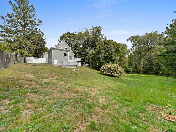 23 Reed Pl, Whitman MA 02382