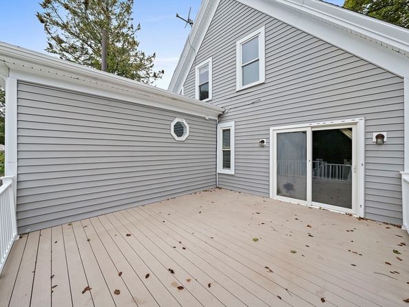 23 Reed Pl, Whitman MA 02382