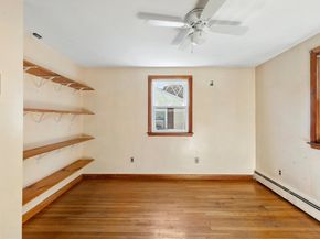 10 Horton St, Salem MA 01970