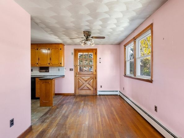 10 Horton St, Salem MA 01970