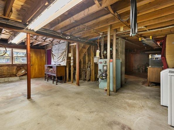 10 Horton St, Salem MA 01970