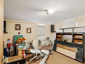 10 Horton St, Salem MA 01970