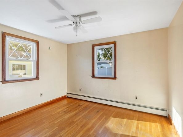 10 Horton St, Salem MA 01970