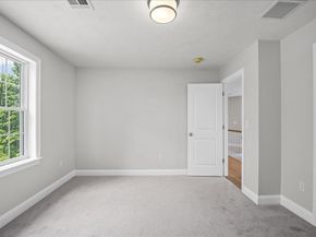 60 Saundersdale Road, Charlton MA 01507