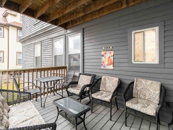 10 Beach Rd 1, Winthrop MA 02152