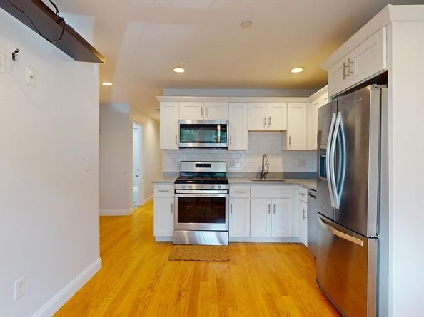 375 Dorchester St, Boston MA 02127