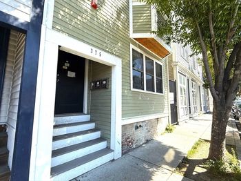 375 Dorchester St