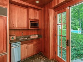 18 Longmeadow Drive, Westwood MA 02090