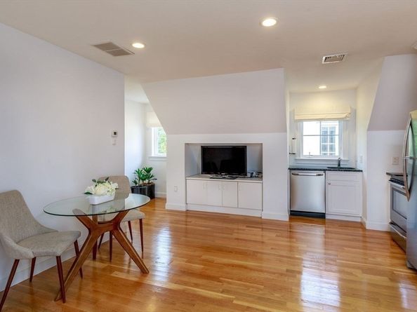 18 Longmeadow Drive, Westwood MA 02090