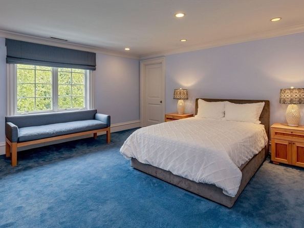 18 Longmeadow Drive, Westwood MA 02090