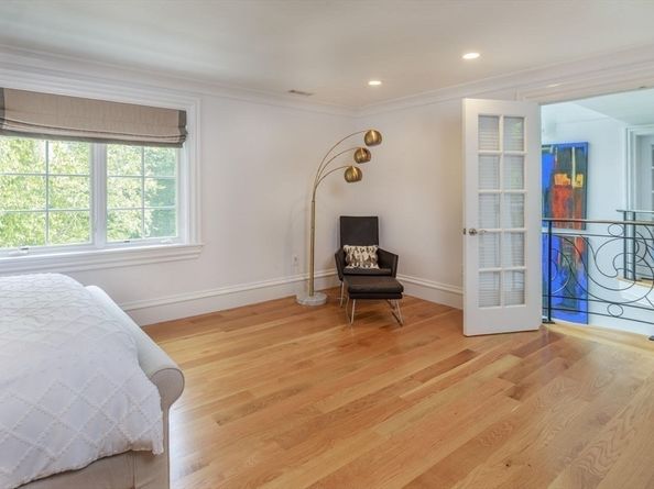 18 Longmeadow Drive, Westwood MA 02090