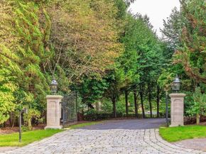 18 Longmeadow Drive, Westwood MA 02090