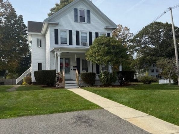74 Mount Prospect St, Bridgewater MA 02324