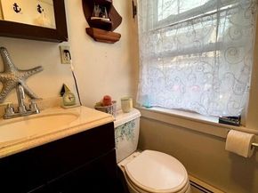 74 Mount Prospect St, Bridgewater MA 02324