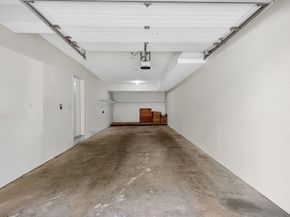 1175 Chestnut St 27, Newton MA 02464