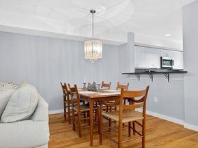 1175 Chestnut St 27, Newton MA 02464