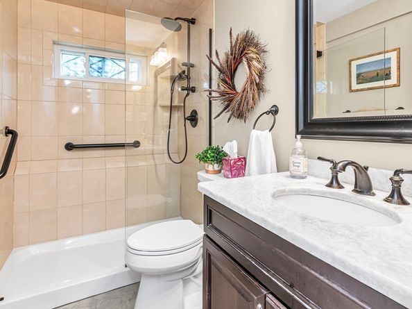 52 Fernview Ave 7, North Andover MA 01845
