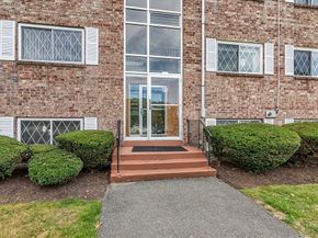 52 Fernview Ave 7, North Andover MA 01845