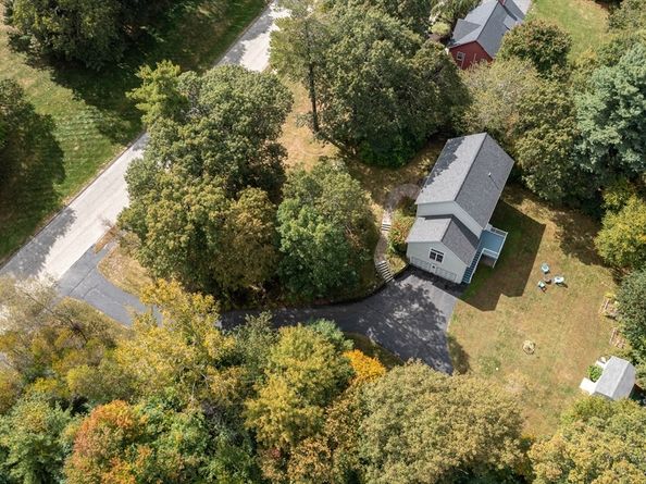 11 Old Farm Rd, Douglas MA 01516
