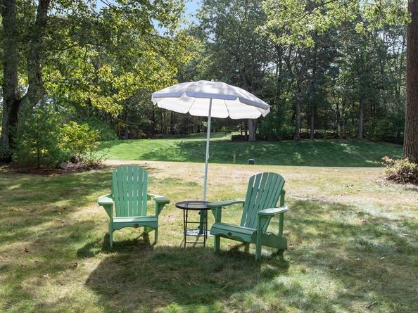 11 Old Farm Rd, Douglas MA 01516