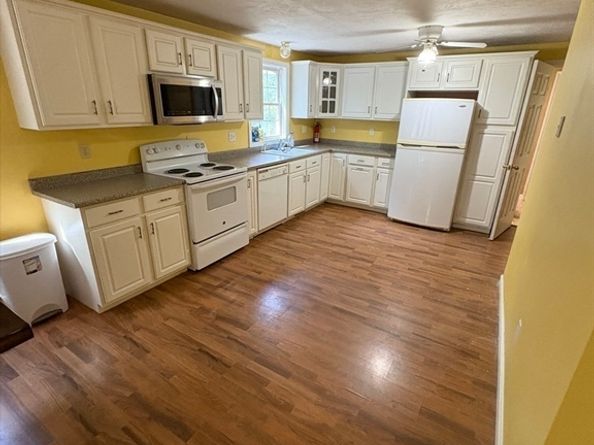 2 Cranberry Circle, Middleboro MA 02346