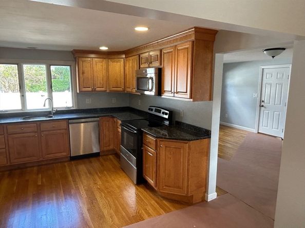 46-50 Wesleyan St, Shrewsbury MA 01545