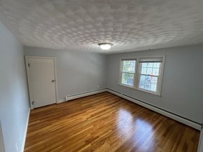 46-50 Wesleyan St, Shrewsbury MA 01545