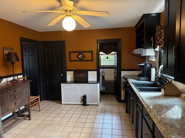 112 Chestnut St, Southbridge MA 01550