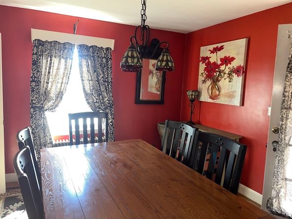112 Chestnut St, Southbridge MA 01550