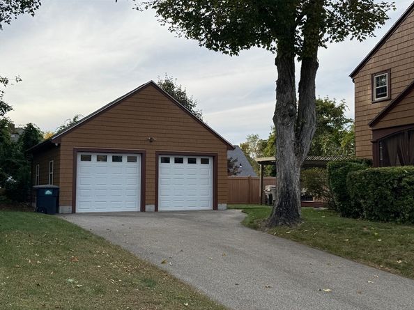 112 Chestnut St, Southbridge MA 01550
