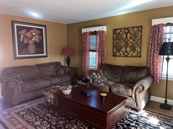 112 Chestnut St, Southbridge MA 01550
