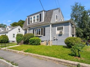 127 Hillberg Ave, Brockton MA 02301