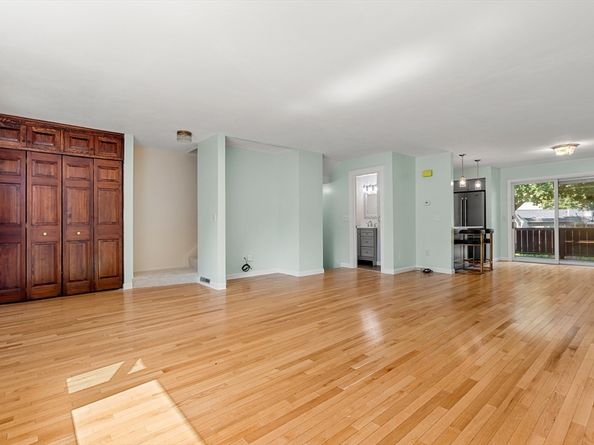6 Loring Hills Ave D3, Salem MA 01970