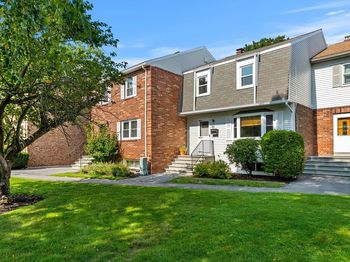 6 Loring Hills Ave