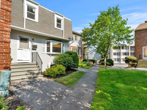 6 Loring Hills Ave D3, Salem MA 01970