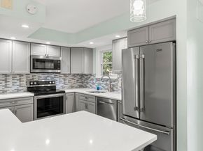 6 Loring Hills Ave D3, Salem MA 01970