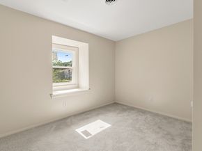6 Loring Hills Ave D3, Salem MA 01970