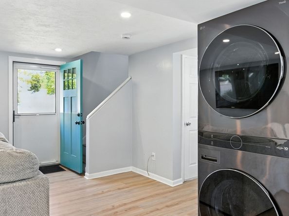 21 Petipas Ln B, Randolph MA 02368