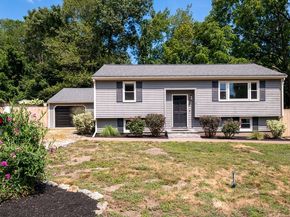 1 Oakhurst Ave, Ipswich MA 01938