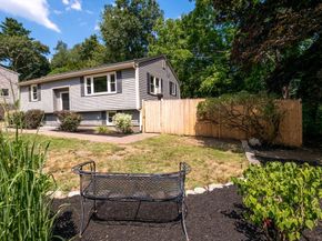 1 Oakhurst Ave, Ipswich MA 01938