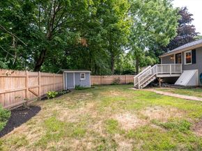 1 Oakhurst Ave, Ipswich MA 01938