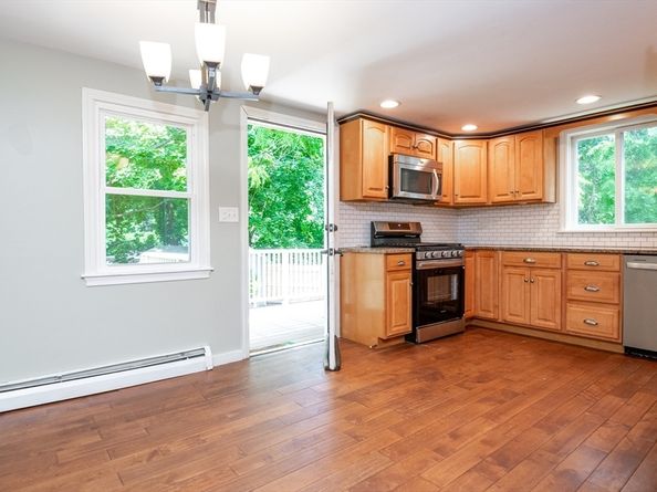 1 Oakhurst Ave, Ipswich MA 01938
