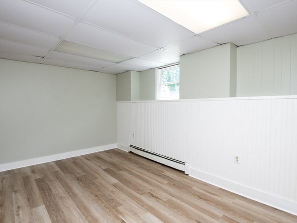 1 Oakhurst Ave, Ipswich MA 01938