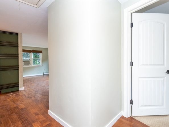 1 Oakhurst Ave, Ipswich MA 01938