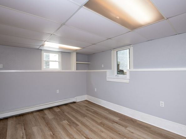 1 Oakhurst Ave, Ipswich MA 01938