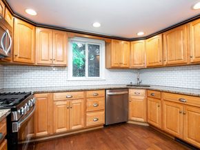 1 Oakhurst Ave, Ipswich MA 01938