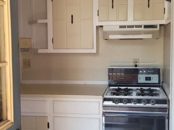 25 Roslyn St 3, Salem MA 01970