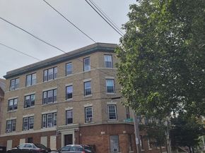 25 Roslyn St 3, Salem MA 01970