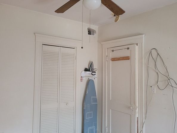 25 Roslyn St 3, Salem MA 01970